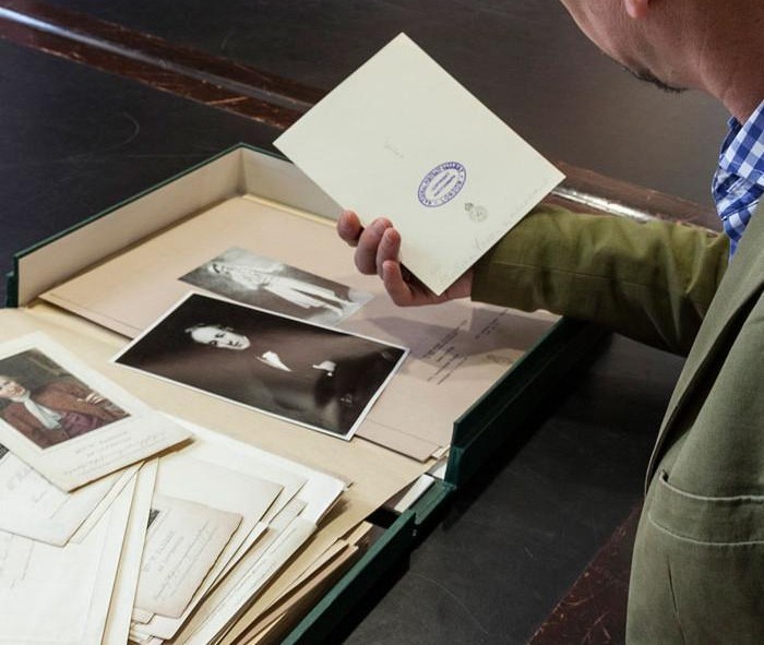 Photographic archive resources and preservation guides